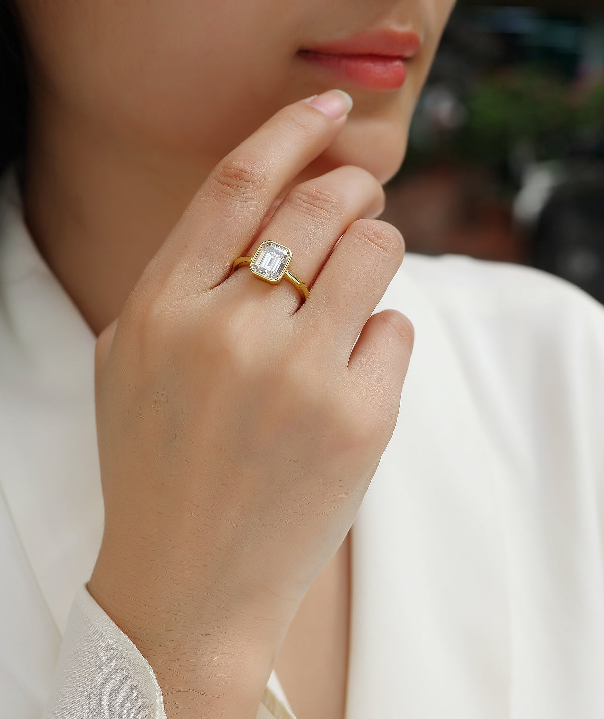 An octagonal 7*9 Moissanite S925 sterling silver and gold-plated eco-friendly diamond ring