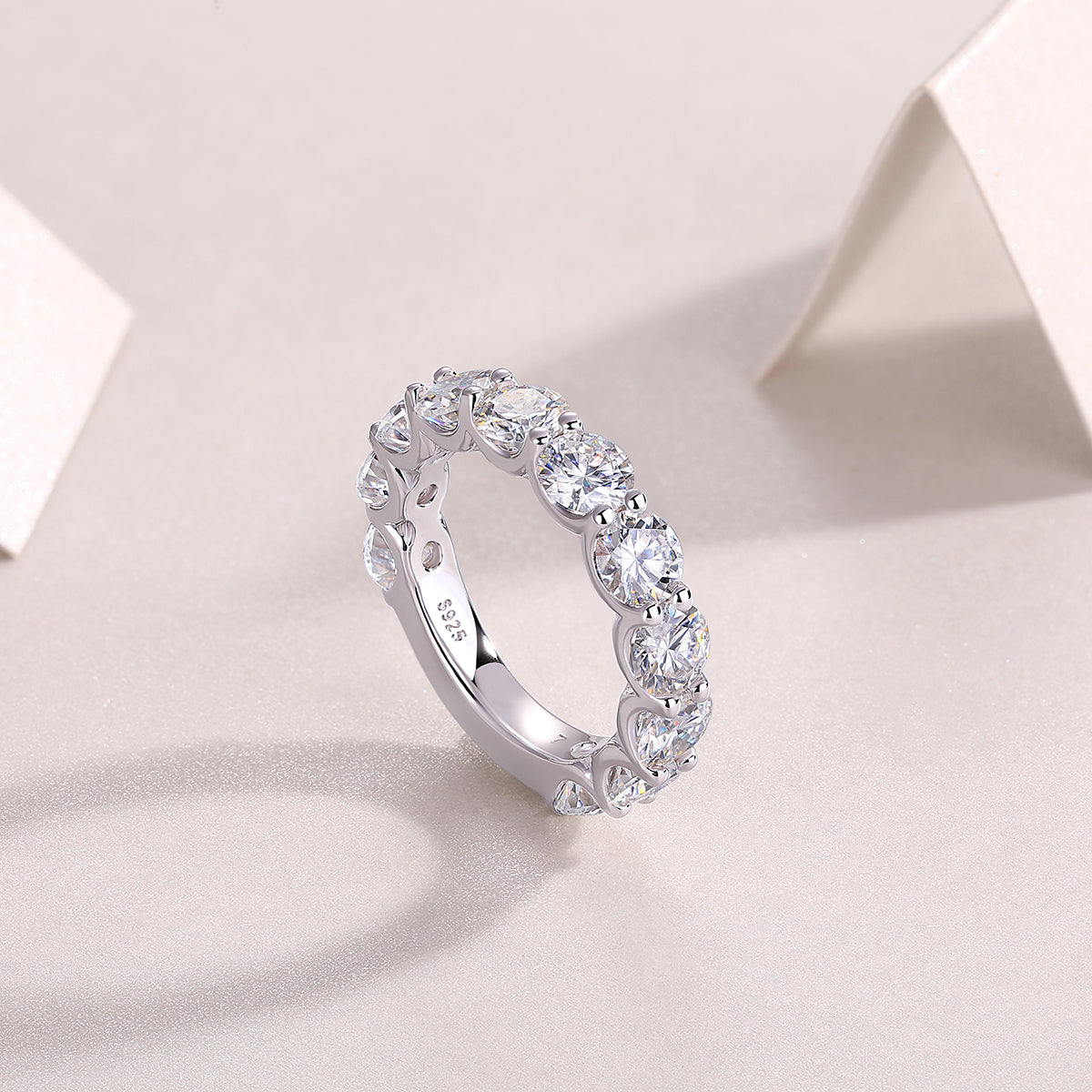 Colorful Moment - Inlaid Round 5.0 Moissanite Ring Environmentally Friendly Diamond Ring S925 Sterling Silver Platinum Plated Ring