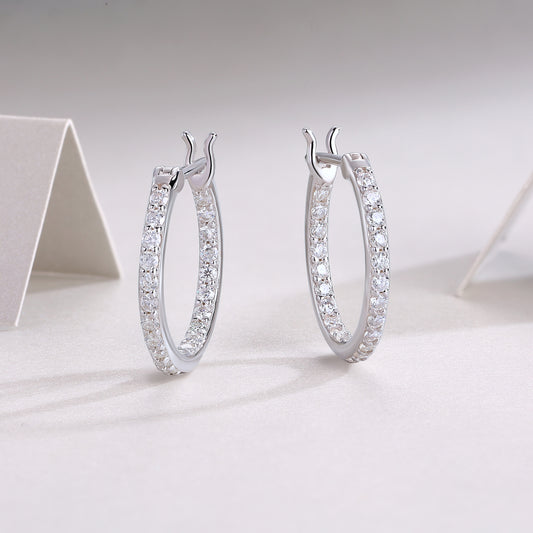 Liuguang-inlaid moissanite comparable to natural diamonds fashionable and luxurious silver earrings