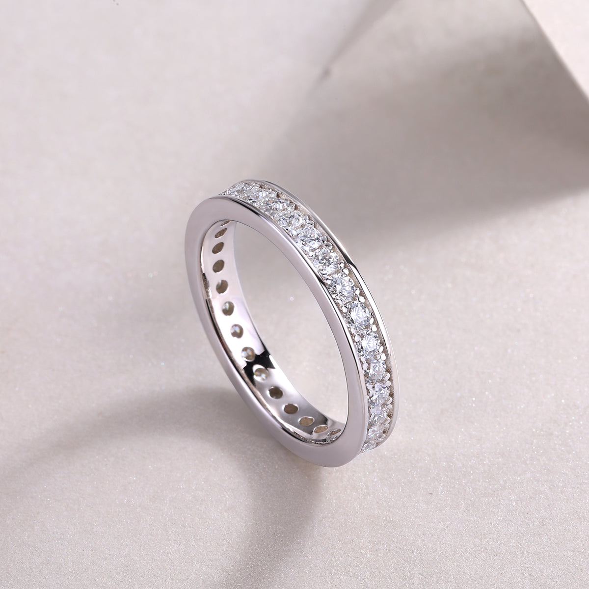 Track Wedding Ring - Inlaid Moissanite is comparable to natural diamonds, fashionable and luxurious silver ring