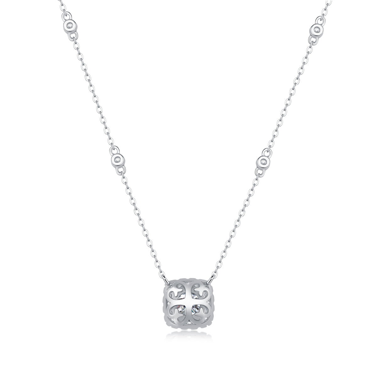 Yuan-Moissanite-inlaid luxury fashion necklace pendant comparable to natural diamonds